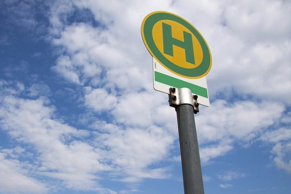 Bushaltestellenschild